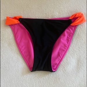 NWT Hula Honey Bathing suit bottom.